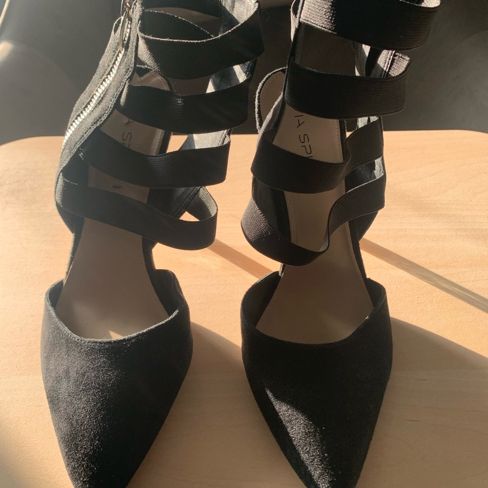 Elegant Black Strappy Women's Heels Via Spaga 8.5